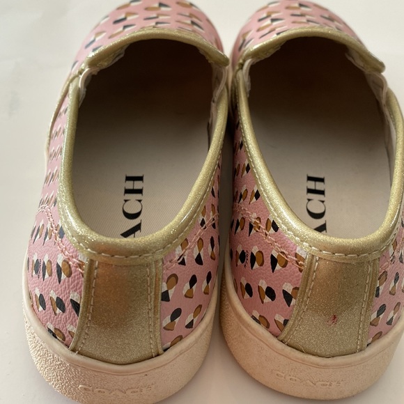 Coach Slip-On Heart Sneakers Size 9 - Picture 6 of 8